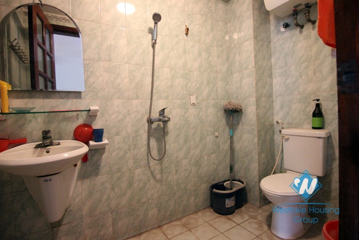 Lake view and Nice house  for rent in Tay Ho area